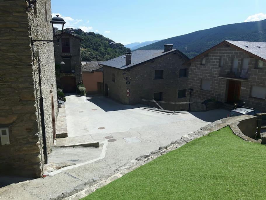 Apartament Gran Pirineu Montferrer ภายนอก รูปภาพ